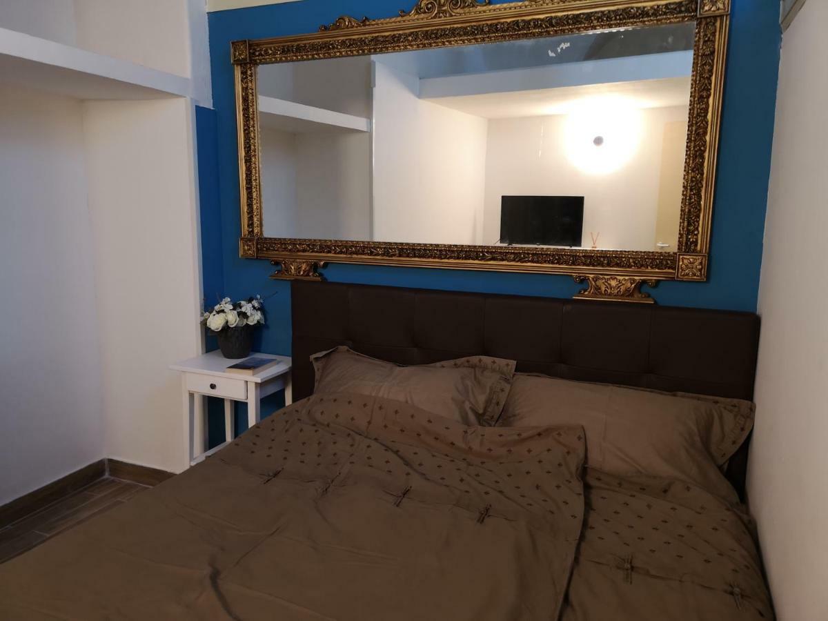 Frida - One-Bedroom Apartment By Piazza Duomo كاتانيا المظهر الخارجي الصورة